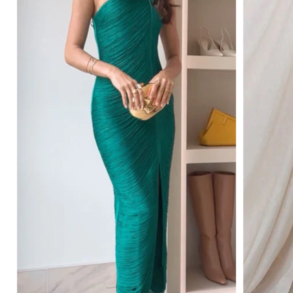 Elegant Green Evening Dress
